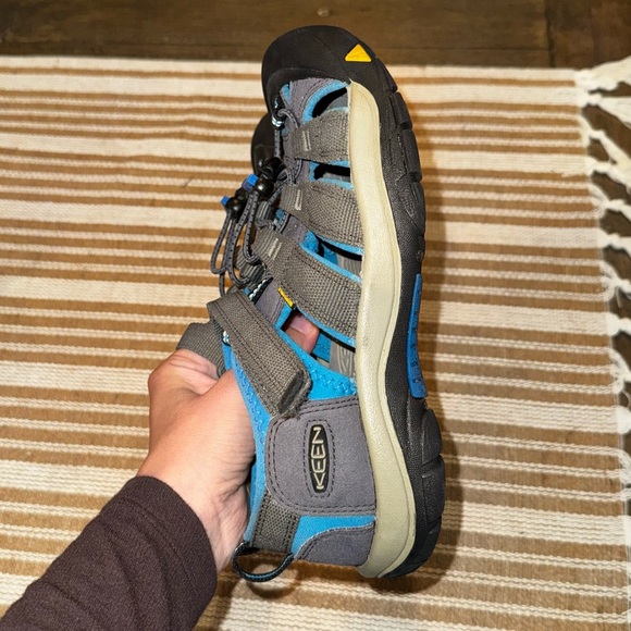 Keen Waterproof Newport H2 Blue Hiking Sandals with Toe Protection Boys Size 6 - Picture 6 of 8